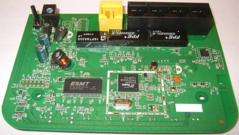 Делаем внешнюю антенну для роутера D-link DIR-300 NRU - Роутеры